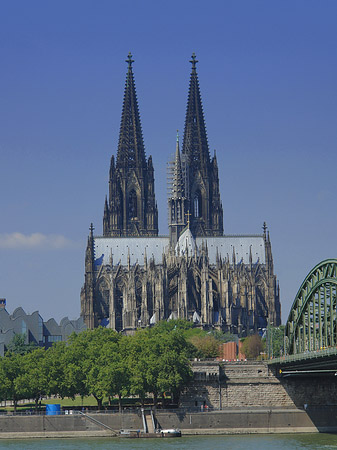 Hohenzollernbrücke beim Kölner Dom - Nordrhein-Westfalen (Köln)