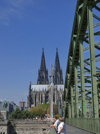 Hohenzollernbrücke beim Kölner Dom - Nordrhein-Westfalen (Köln)