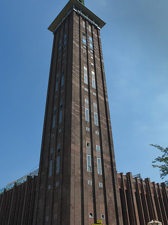 Messeturm Foto 