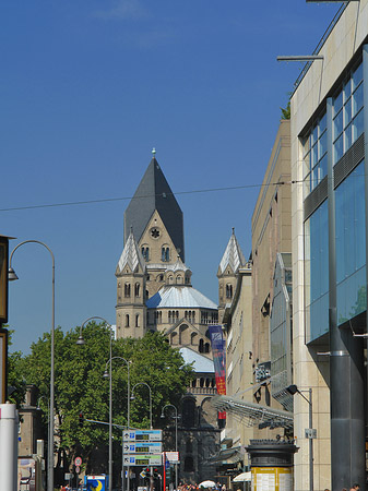 Neumarkt Galerie mit St Aposteln