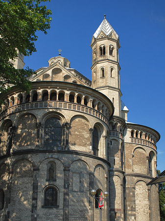 Seitentürme und Westturm der St Aposteln - Nordrhein-Westfalen (Köln)