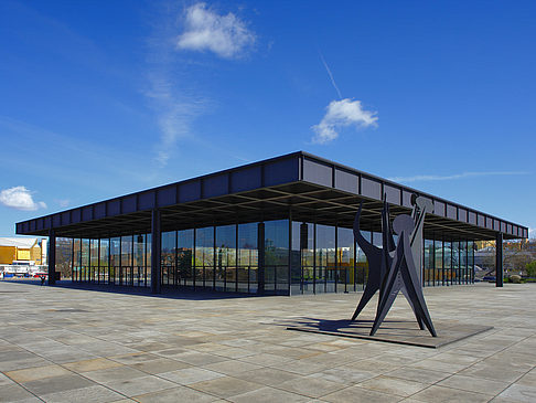 Terrasse an der Neuen Nationalgalerie - Berlin (Berlin)