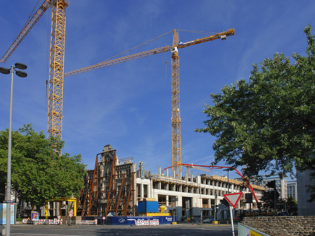 Baustelle auf der Kreuzung Komödienstraße Tunisstraße - Nordrhein-Westfalen (Köln)