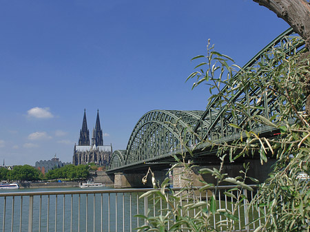 Foto Hohenzollernbrücke am Kölner Dom - Köln