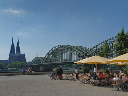 Hohenzollernbrücke am Kölner Dom - Nordrhein-Westfalen (Köln)