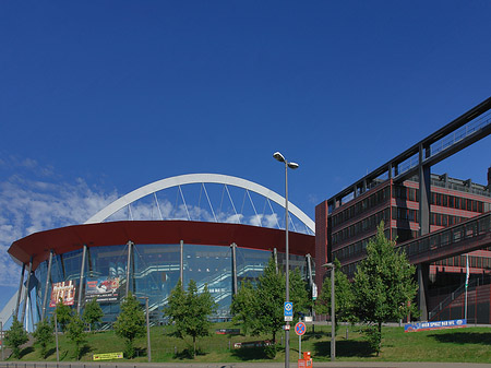 Kölnarena neben Stadthaus - Nordrhein-Westfalen (Köln)