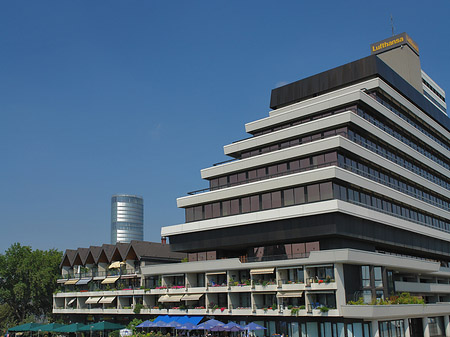 Foto Lufthansa vor Triangelturm