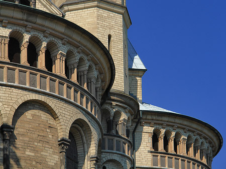 Seitentürme der St Aposteln Fotos