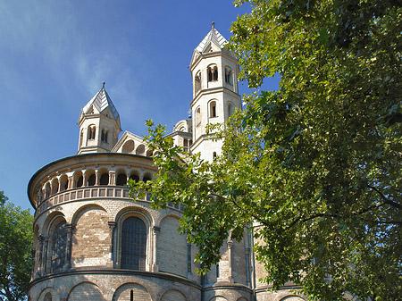 Seitentürme und Westturm der St Aposteln - Nordrhein-Westfalen (Köln)